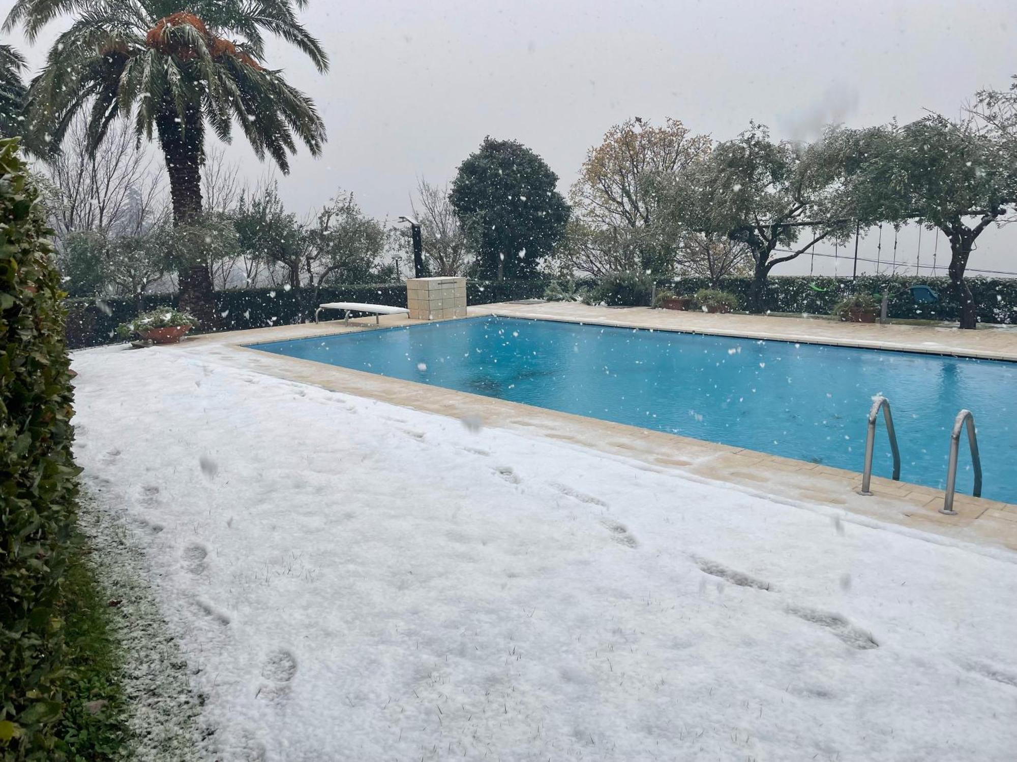 Villa Mandetta B&B Santo Stefano del Sole Bagian luar foto