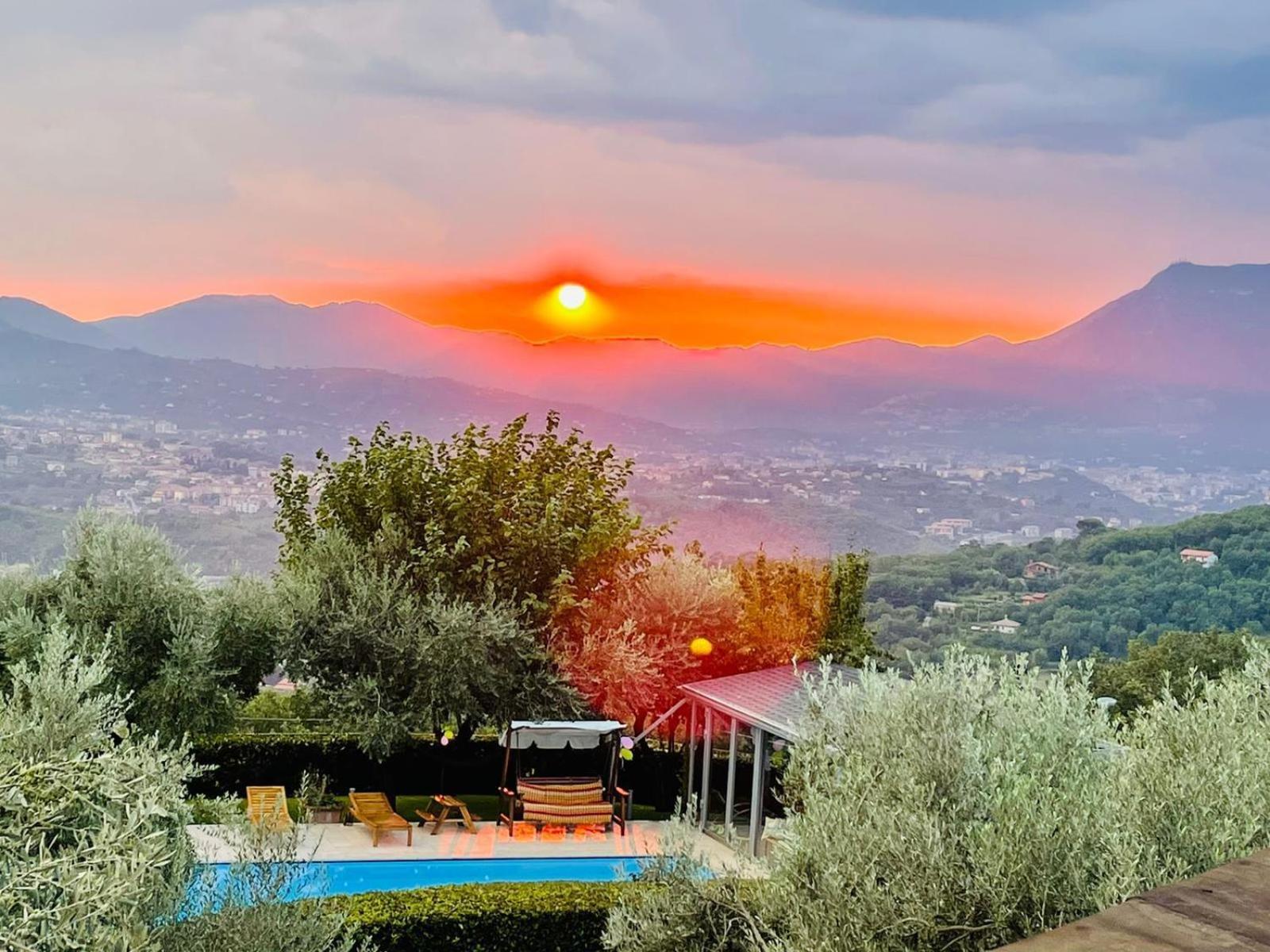 Villa Mandetta B&B Santo Stefano del Sole Bagian luar foto