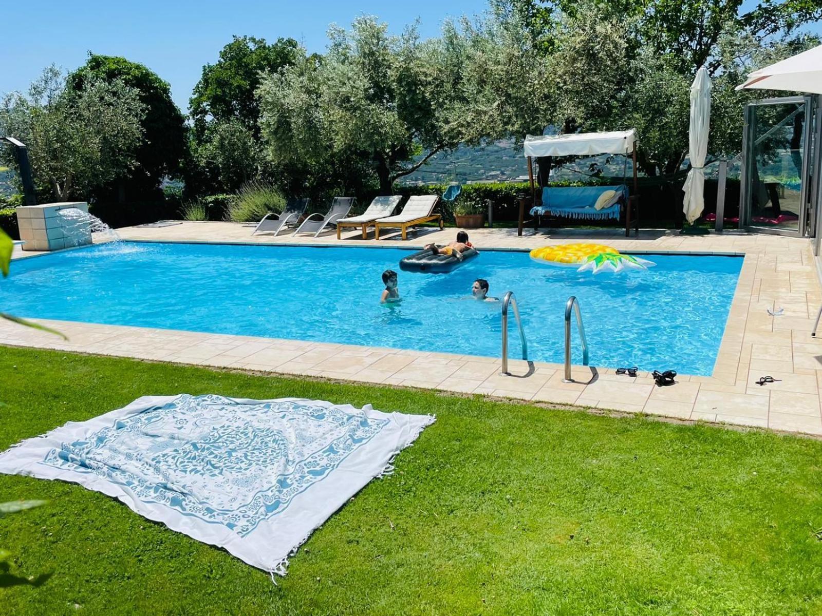 Villa Mandetta B&B Santo Stefano del Sole Bagian luar foto