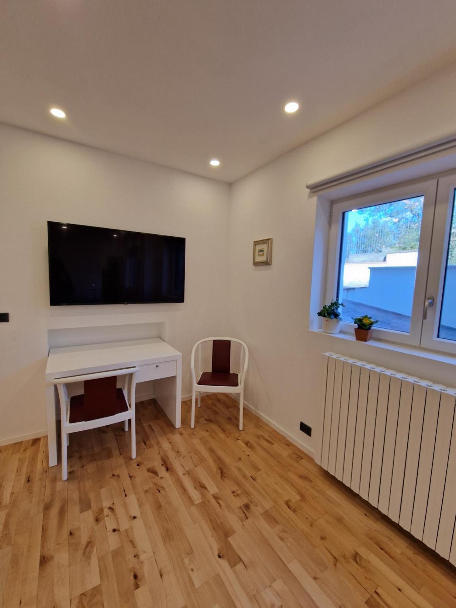 Villa Mandetta B&B Santo Stefano del Sole Bagian luar foto